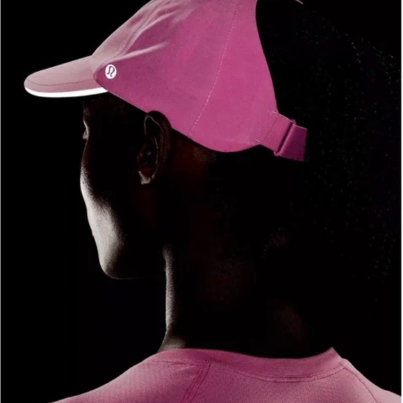 Lululemon pony hat, Cap Women\'s Fast & Free Ponytail Running Hat pink frosting